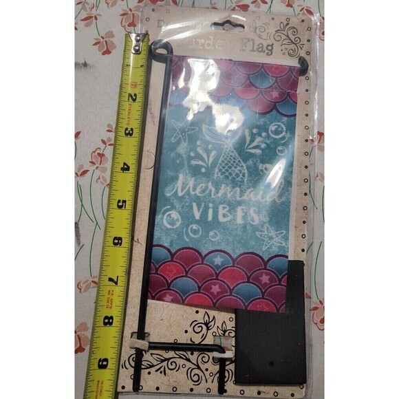 Floral Desktop Mini Flag Stand Display - Picture 2 of 4